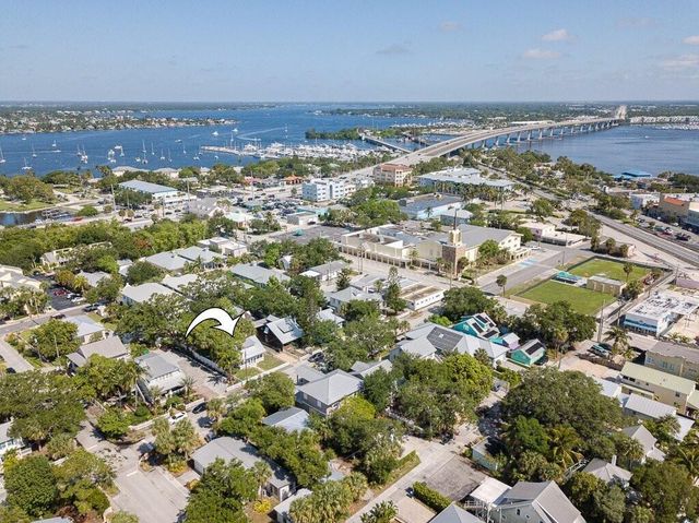 420 SW California Avenue, Stuart, FL 34994