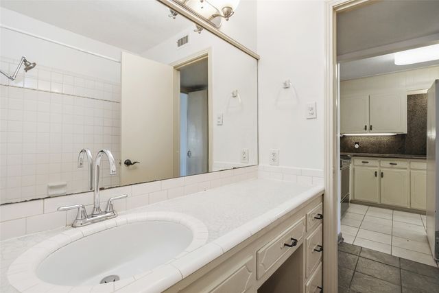 5338 Wonder Drive, Fort Worth, TX 76133