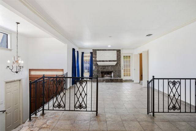 5338 Wonder Drive, Fort Worth, TX 76133