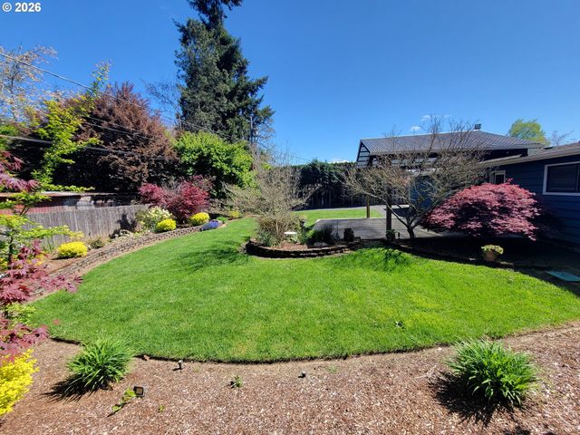 1625 MONTEREY Ln, Eugene, OR 97401