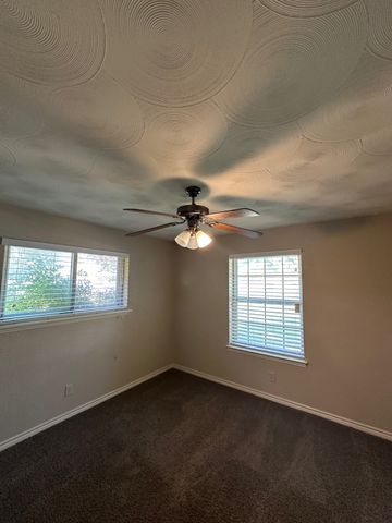 1226 Greenbriar Circle, Desoto, TX 75115