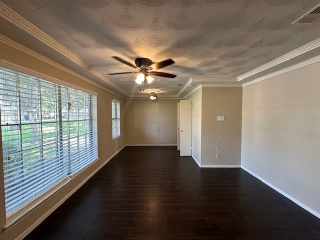 1226 Greenbriar Circle, Desoto, TX 75115