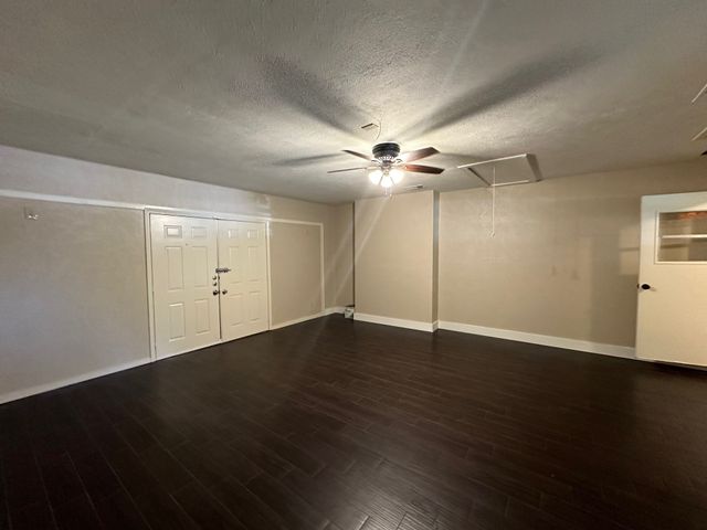 1226 Greenbriar Circle, Desoto, TX 75115