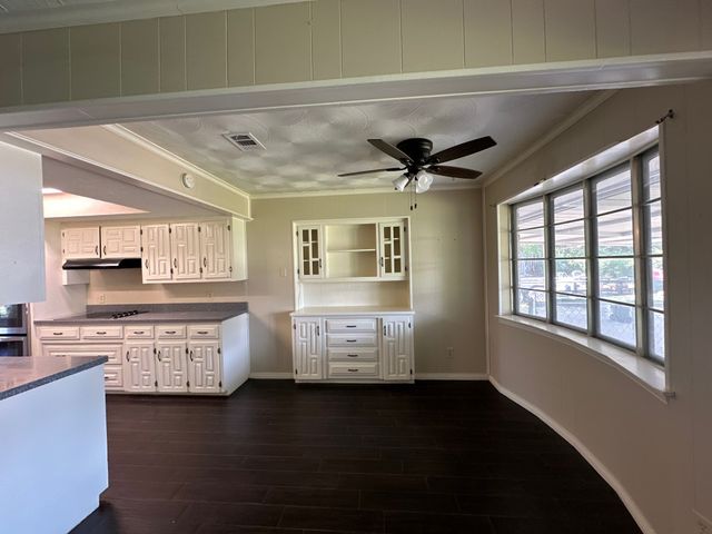 1226 Greenbriar Circle, Desoto, TX 75115