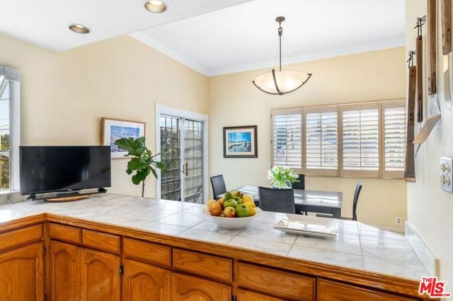 4220 Toland Way, Los Angeles, CA 90065