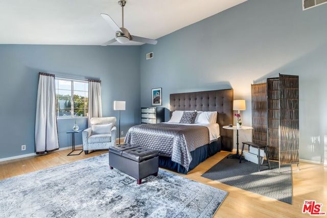 4220 Toland Way, Los Angeles, CA 90065