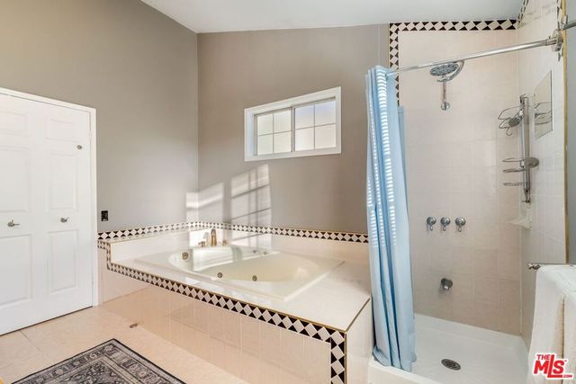 4220 Toland Way, Los Angeles, CA 90065