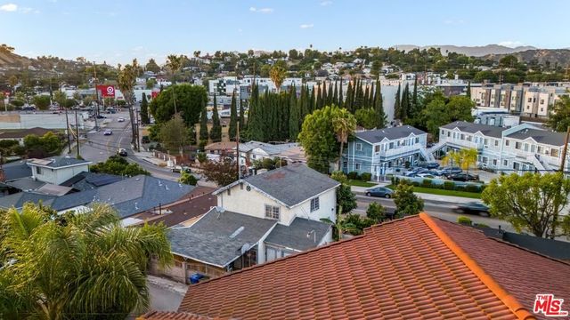 4220 Toland Way, Los Angeles, CA 90065