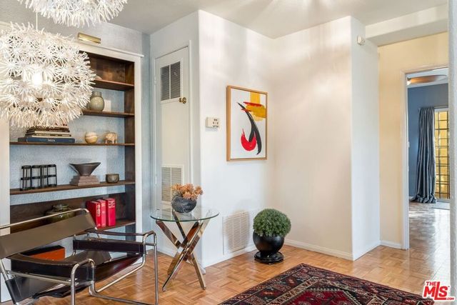 4220 Toland Way, Los Angeles, CA 90065