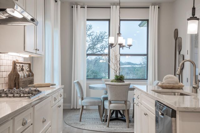 106 Double Eagle Ranch DR, Cedar Creek, TX 78612