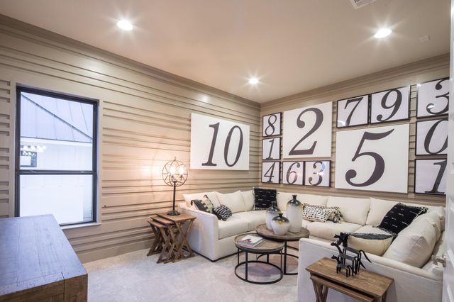 106 Double Eagle Ranch DR, Cedar Creek, TX 78612