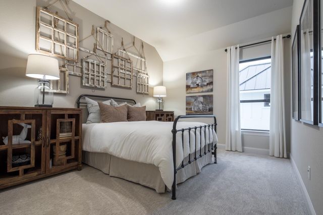 106 Double Eagle Ranch DR, Cedar Creek, TX 78612