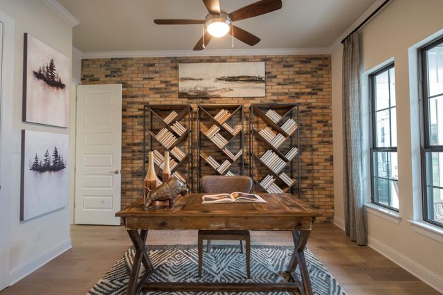 106 Double Eagle Ranch DR, Cedar Creek, TX 78612