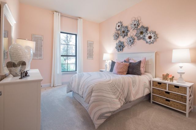 106 Double Eagle Ranch DR, Cedar Creek, TX 78612