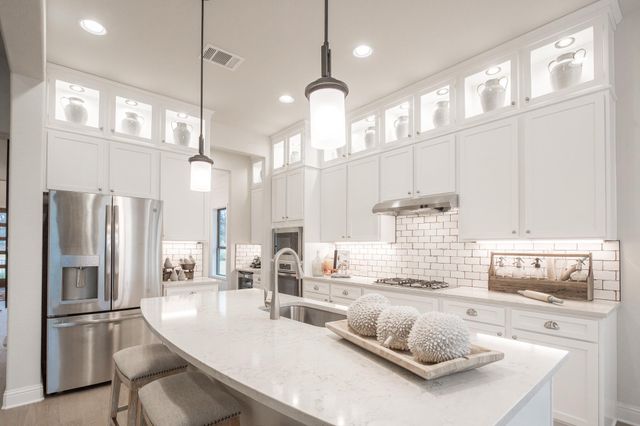 106 Double Eagle Ranch DR, Cedar Creek, TX 78612