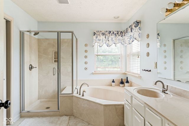 15409 Heath Circle, Westfield, IN 46074