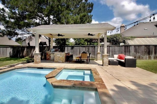 99 Sagamore Ridge Place, Spring, TX 77389