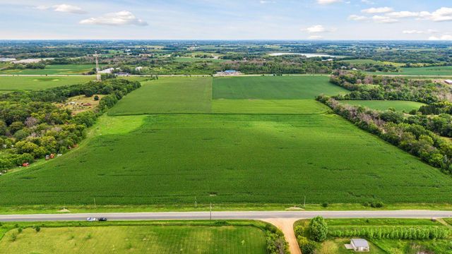 4132 Chippewa Road, Loretto, MN 55357