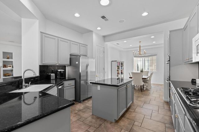 78370 Via Dijon, La Quinta, CA 92253