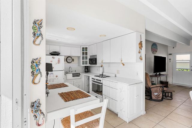 3500 S Ocean Boulevard 405, South Palm Beach, FL 33480