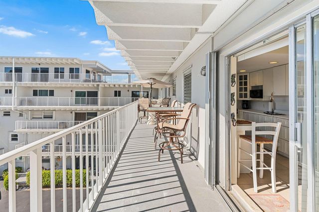 3500 S Ocean Boulevard 405, South Palm Beach, FL 33480