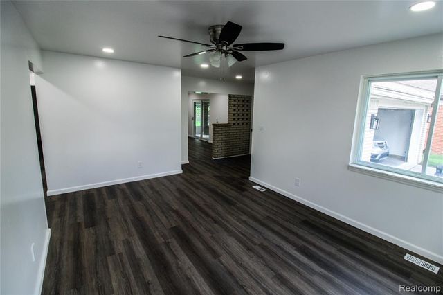40159 William Drive, Sterling Heights, MI 48313