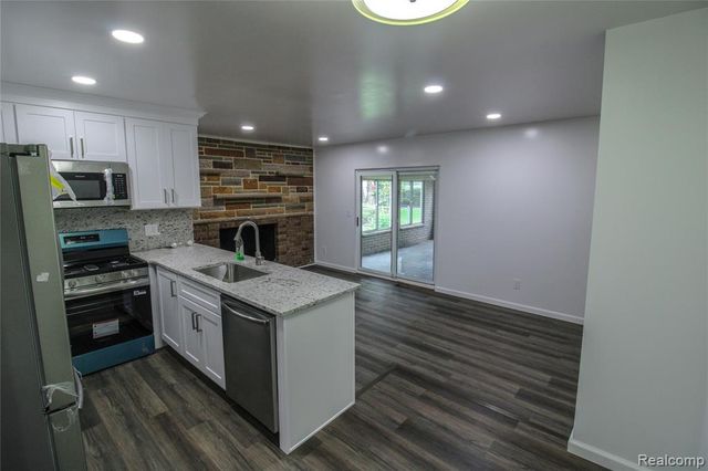 40159 William Drive, Sterling Heights, MI 48313