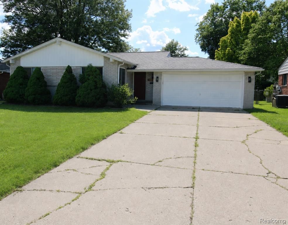 40159 William Drive, Sterling Heights, MI 48313