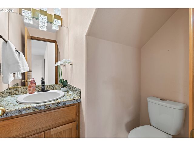 4295 Sw PLUMERIA Way, Beaverton, OR 97078
