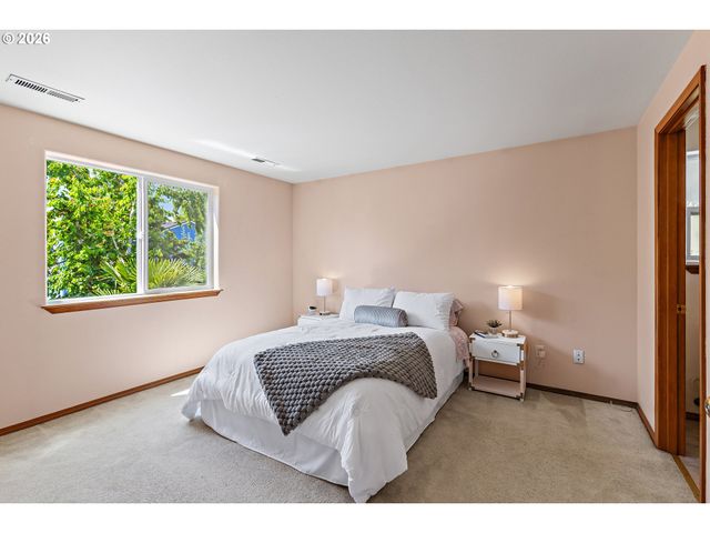 4295 Sw PLUMERIA Way, Beaverton, OR 97078
