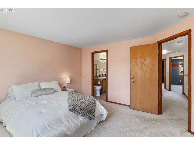4295 Sw PLUMERIA Way, Beaverton, OR 97078