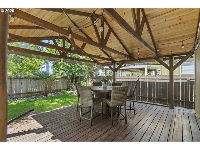 4295 Sw PLUMERIA Way, Beaverton, OR 97078