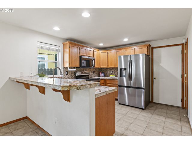 4295 Sw PLUMERIA Way, Beaverton, OR 97078