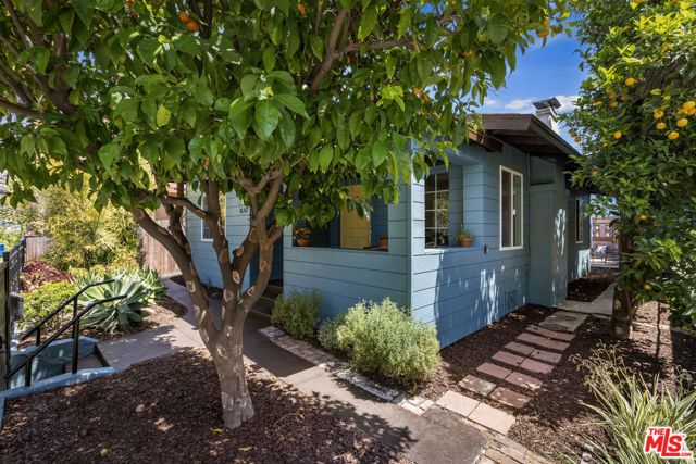 1616 Allesandro Street, Los Angeles, CA 90026