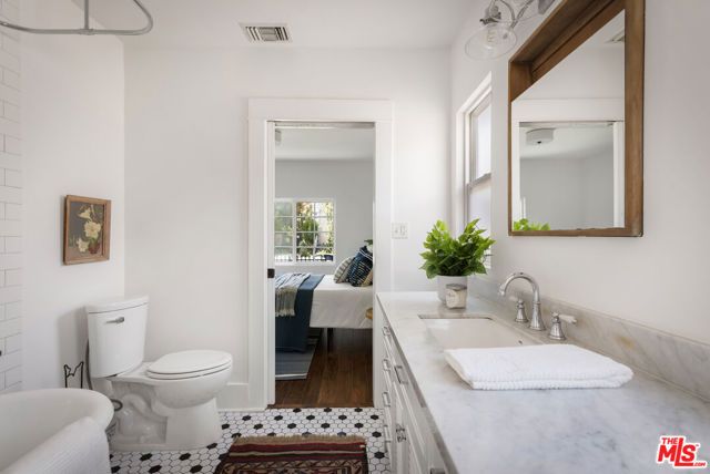 1616 Allesandro Street, Los Angeles, CA 90026