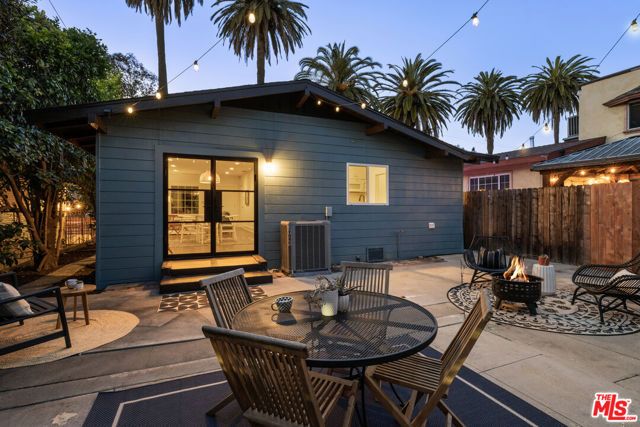 1616 Allesandro Street, Los Angeles, CA 90026