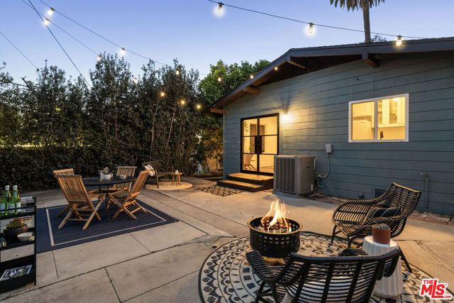1616 Allesandro Street, Los Angeles, CA 90026