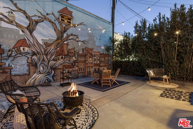 1616 Allesandro Street, Los Angeles, CA 90026