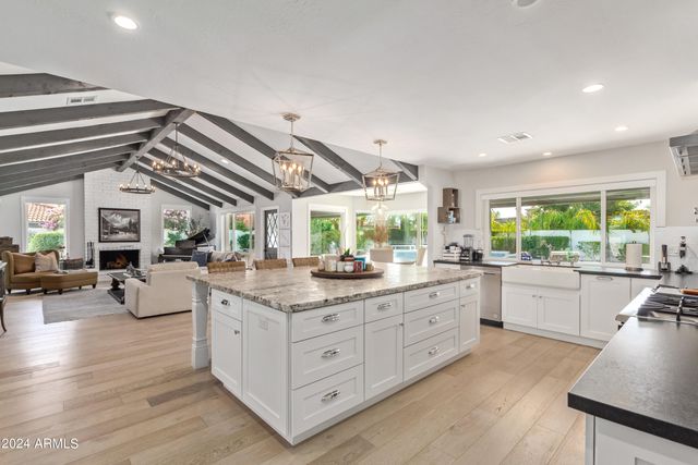 11848 N 53RD Street, Scottsdale, AZ 85254