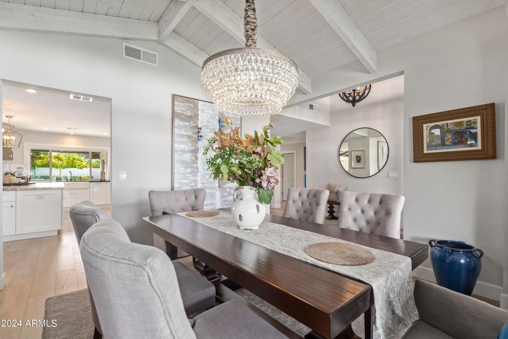 Image 18 of property listing at 11848 N 53RD Street, Scottsdale, AZ 85254