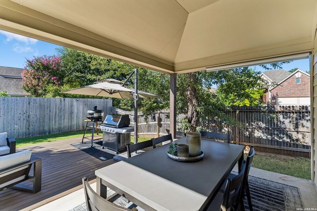 8512 REGUSCI GRV, Boerne, TX 78015