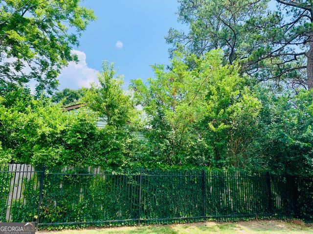 855 Bedingfield Avenue, Macon, GA 31206