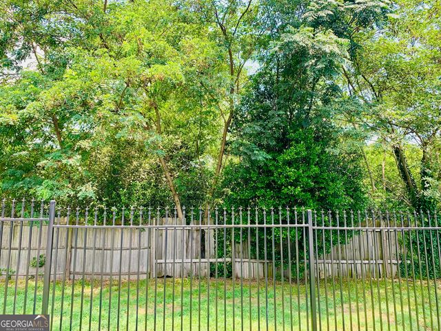 855 Bedingfield Avenue, Macon, GA 31206