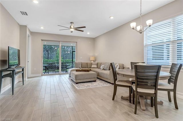 1148 Enbrook LOOP, Naples, FL 34114