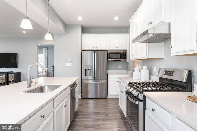 1315 WALLACE BLVD, Ranson, WV 25438