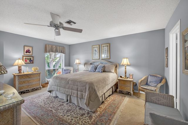 17 SE Turtle Creek Drive Unit D, Jupiter, FL 33469