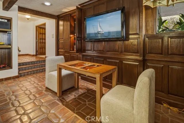 2 Trafalgar, Newport Beach, CA 92660