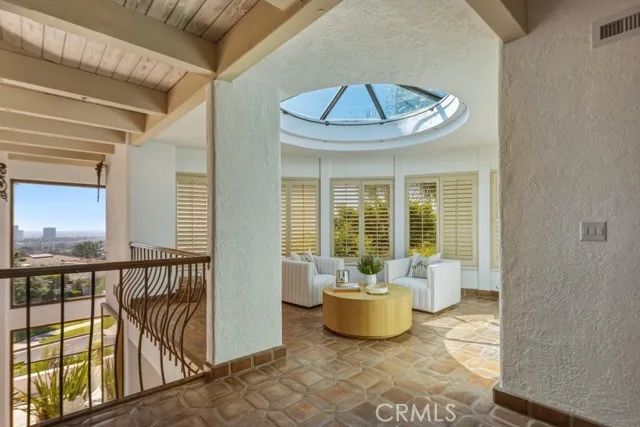 2 Trafalgar, Newport Beach, CA 92660