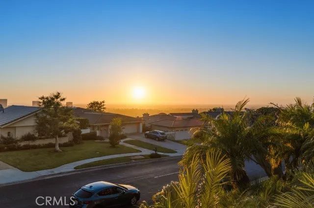 2 Trafalgar, Newport Beach, CA 92660