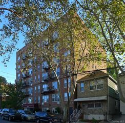 5015 39th St Apt 5C, New York City, NY 11104